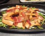 エリンギベーコン炒め（お好み焼き＆鉄板焼き 花門亭 東門街店別館）