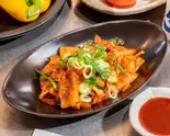 神戸ポークのピリ辛豚キムチ Spicy Kobe Pork Kimchi（お好み焼き＆鉄板焼き 花門亭 東門街店別館）