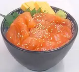サーモン漬け丼（海鮮丼神田すし八本店）