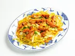 チキンチョウミン(chicken chowmin)（オムレストラン）
