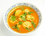 野菜スープモモ 8個(veg jhol momo)（オムレストラン）