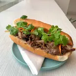 ⽜⾁バインミー BANH MI BO（ベトナム料理スア吉祥寺店）