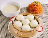 小籠包+アワの粥+中華サラダのセット（みんみん小籠包）