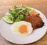 豚ロースのペッパー丼 cơm thịt heo nướng tiêu（ベトナム料理 アオザイレストラン）
