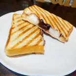 胡麻あんバター×白玉ホットサンド（Cafe and BAR スープ et）