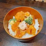 海老マヨ風チキン丼（Cafe and BAR スープ et）