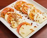 Tomato＆Mozzarella Cheese トマトとモッツァレラチーズ（アジアンダイニング カラッシュ）