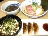 木桶仕込み生醬油つけめん+チャーマヨ丼+あぐー豚餃子（麺や堂幻）