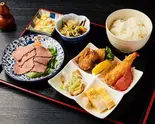 くつろぎ弁当(洋風幕の内) Kutsurogi Bento Box (Western Rice Box)(和洋食彩くつろぎや)
