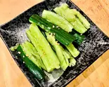 秘伝たたききゅーり(餃子工房ちびすけ 十三店)