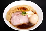特製鶏清湯醬油らぁ麵（【らぁ麺はやし田監修】らぁ麺ゆかり）