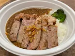 サーロインステーキカレー（ふうふう食堂）