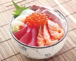 海鮮丼 Seafood Donburi（サンサンマル 琉炭）