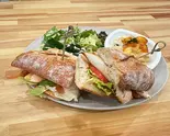 Chicken Sandwich / Chicken Breast（Think Cosmopolitan French Restaurant, Cafe ＆ Crepe）