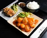 エビチリ Shrimp Chili（一家しゃぶしゃぶ）