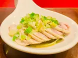 蒸し鶏のねぎソースかけ（香港厨房 風香園 本店）
