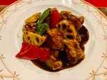 黒酢酢豚（香港厨房 風香園 本店）