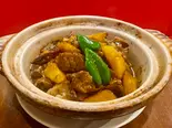 牛肉とジャガ芋煮込み（香港厨房 風香園 本店）