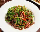 牛肉とピーマン炒め（香港厨房 風香園 本店）