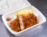トンカツ弁当 Pork cutlet Bento Box（お持ち帰りの焼鳥屋 上長尾店）