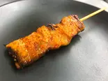ピリ辛味噌バラ串 Spicy miso skewers（お持ち帰りの焼鳥屋 上長尾店）