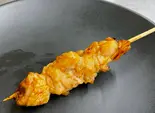 鳥もも串(タレ)Bird thigh skewer(sauce)（お持ち帰りの焼鳥屋 上長尾店）