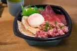 66.サーモンネギトロ温玉丼（魅惑の丼丸 五反田店）