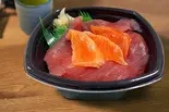 53.まぐろサーモン丼（魅惑の丼丸 五反田店）