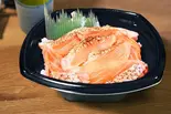 30.炙りトロサーモン丼（魅惑の丼丸 五反田店）