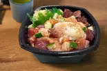 38.ゴマ玉バラ丼（魅惑の丼丸 五反田店）