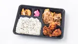 生姜焼き+からあげ弁当（お弁当・丼もの・カレー しろや 日本橋）