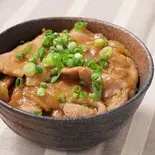 豚丼（夜カフェ的barはれのひ Yorucafetekibar harenohi）