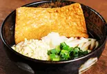 冷やしきつねうどん Chilled Udon with Deep-Fried Tofu（浪花かすうどん むねひろ）