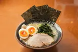 豚骨醤油味玉ラーメン（ラーメン孝太郎小田急相模原本店）