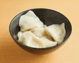 もちもち水餃子(6個) boiled gyoza（らーめん一二三家(和田町一二三家製麺)）