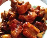 スペアリブの醤油煮込み(红烧排骨定食)(台湾無骨香脆鶏柳)