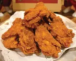 骨なしフライドチキン 10pcs Western style boneless fried chicken 10ピース（【メガ盛り弁当！！】洋食店 エクストラバガンザ 大名店）