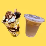 チョコバナナパフェ + アイスチャイ chocolate banana parfait + iced chai(毎日パフェ Mainichi pafe)