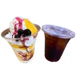 ヨーグルトパフェ + アイスコーヒー yogurt parfait + iced coffee(毎日パフェ Mainichi pafe)