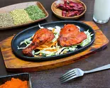 タンドリーチキン(2P) Tandoori Chicken (2 Pieces)（カンチャン）
