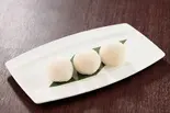 ココナッツ団子（中華旬彩料理東方紅立川高島屋店）