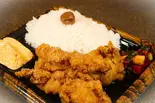 中ジュワッ！外カリッ！【から揚げ弁当】（バンバン番長）