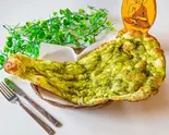 ほうれん草ナンpalak nan（インド・ネパールパパのカレー）