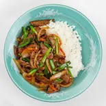 ニラレバ飯（味鮮館）