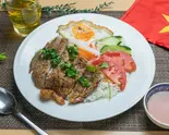 コムスーン Com Tam（ベトナム料理フォーロック）