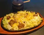 チーズ鉄板焼肉 一人前（博多鉄板焼肉 とっとーと！ 分倍河原本店）