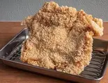 鷄モモ 単品【塩椒雞腿】Fried chicken leg（ホージャー 好呷台湾屋台 HOJYA.TAIWAN）