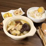 【汁定食】椎茸と筍の手羽元のスープ【香菇竹筍雞湯定食】（ホージャー 好呷台湾屋台 HOJYA.TAIWAN）
