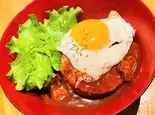 特製デミソースのロコモコ風丼ぶり(餃子工房ちびすけ 梅田総本店)