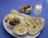 【当店人気No,5】2種類選べるカレーセット Curry set with 2 types to choose from（本格インド・ネパール料理エベレスト）